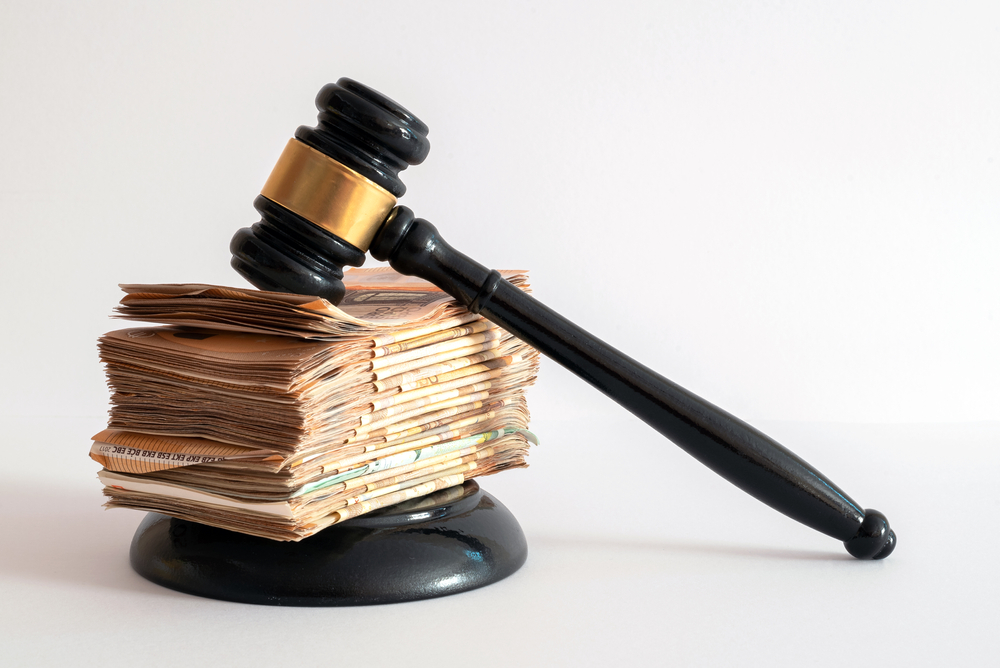 Directors' liability: 'de facto director'