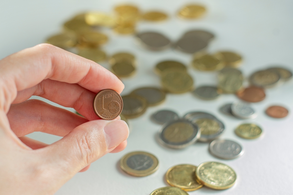 Can you start legal proceedings for €0,01?