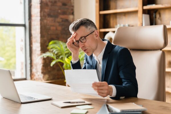 Schending wederindiensttredingsvoorwaarde